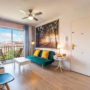Pleno Centro. Acogedor Y Con Diseno. Apartamento